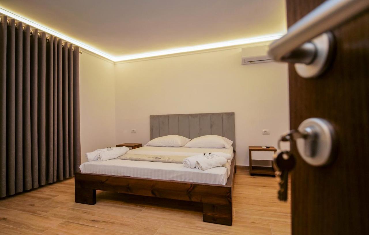 Vila Fatos Qama Berat Ngoại thất bức ảnh