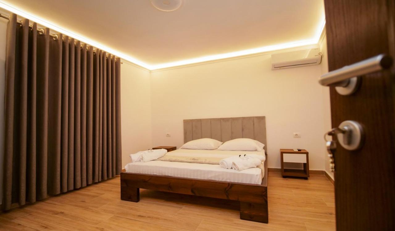 Vila Fatos Qama Berat Ngoại thất bức ảnh