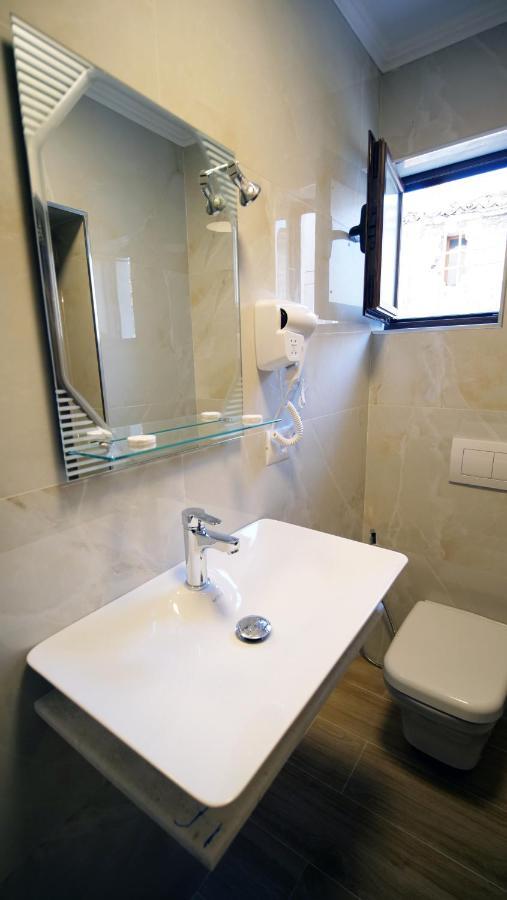 Vila Fatos Qama Berat Ngoại thất bức ảnh
