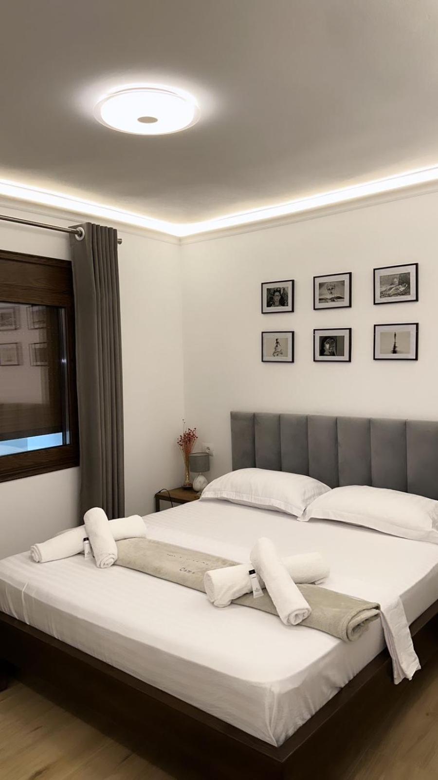 Vila Fatos Qama Berat Ngoại thất bức ảnh